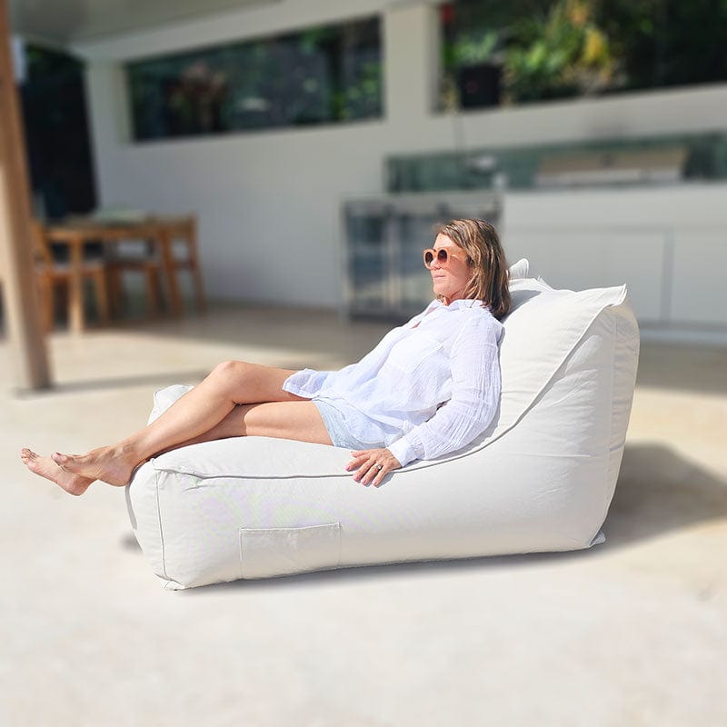 Natural Lachlan Outdoor Lounger – water-resistant and fade-resistant bean bag for stylish outdoor comfort