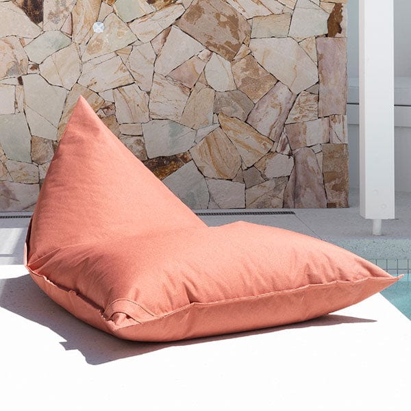 Unplug Triangle | Terracotta | Mooi Living