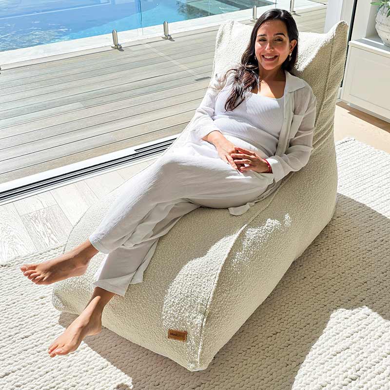 Relaxing indoor bean bag daybed with luxe texture - Cream